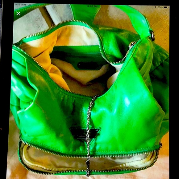 Hobo style buttery soft green leather and gold hardware satchel - Picture 1 of 5